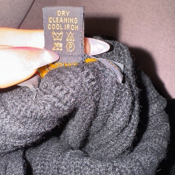 LORO PIANA 100% Cashmere Black Ribbed Turtleneck Sweater Authentic Size 44 VGUC - Picture 5 of 9